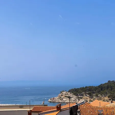 Apartment Nora, Old Town Located, Free Parking *