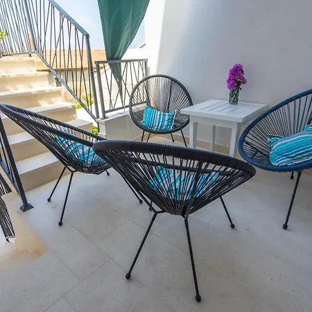 Apartment Nora, Old Town Located, Free Parking