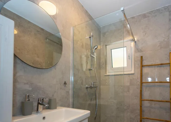 Lejlighed Nora, Old Town Located, Free Parking Makarska