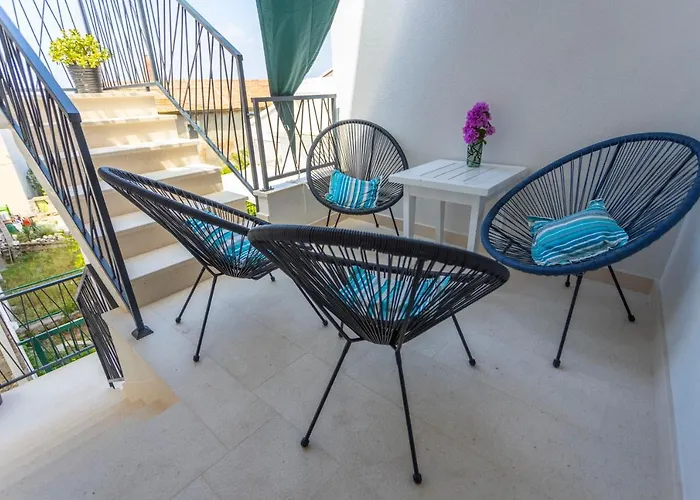 Apartment Nora, Old Town Located, Free Parking