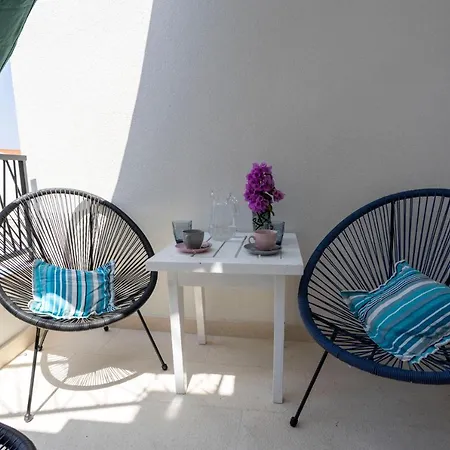 Nora, Old Town Located, Free Parking Apartment *